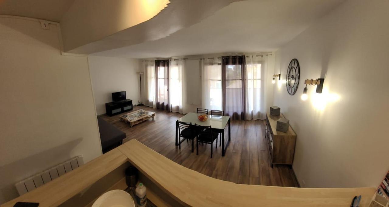 Au Calme, 200M Du Centre T2 Avec Balcon Et Parking Lägenhet Cassis Exteriör bild