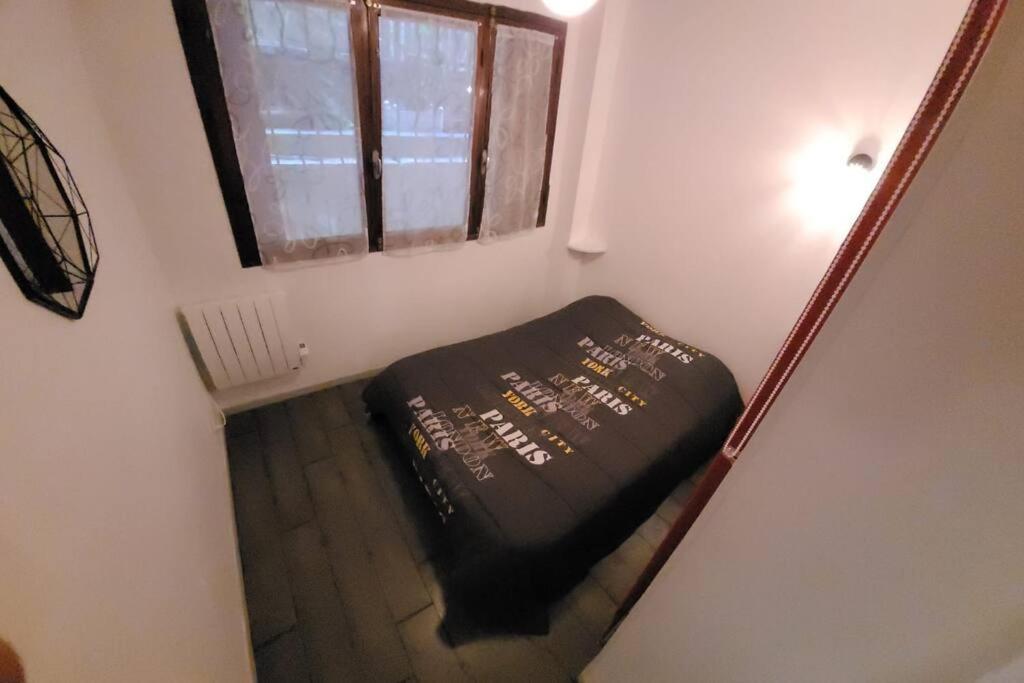 Au Calme, 200M Du Centre T2 Avec Balcon Et Parking Lägenhet Cassis Exteriör bild