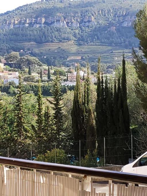 Au Calme, 200M Du Centre T2 Avec Balcon Et Parking Lägenhet Cassis Exteriör bild